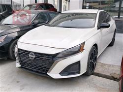 نيسان ألتيما